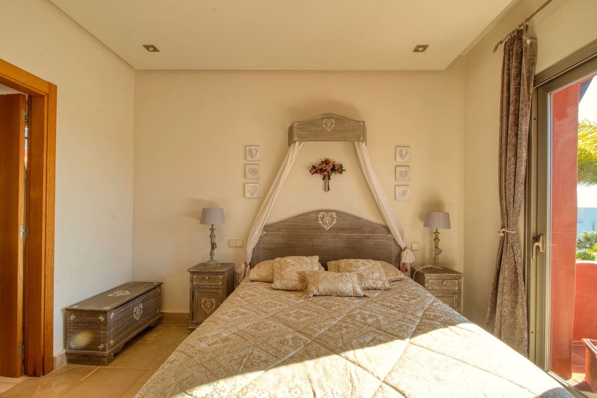 4 quarto Casa em Banda para venda em Manilva com piscina - 539 000 € (Ref: 9974190)
