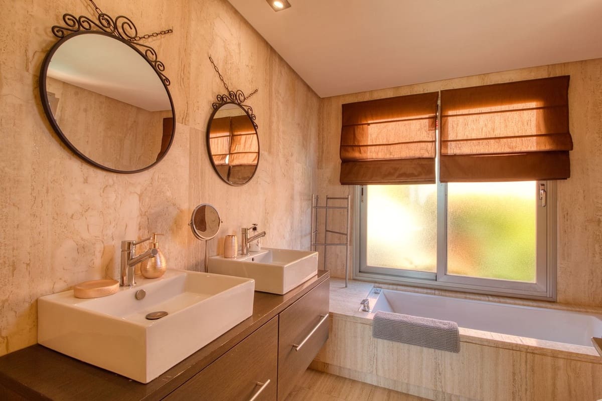 4 quarto Casa em Banda para venda em Manilva com piscina - 539 000 € (Ref: 9974190)
