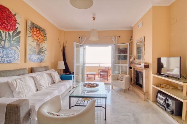 Apartamento de 3 habitaciones en Manilva en venta con piscina - 490.000 € (Ref: 9974191)