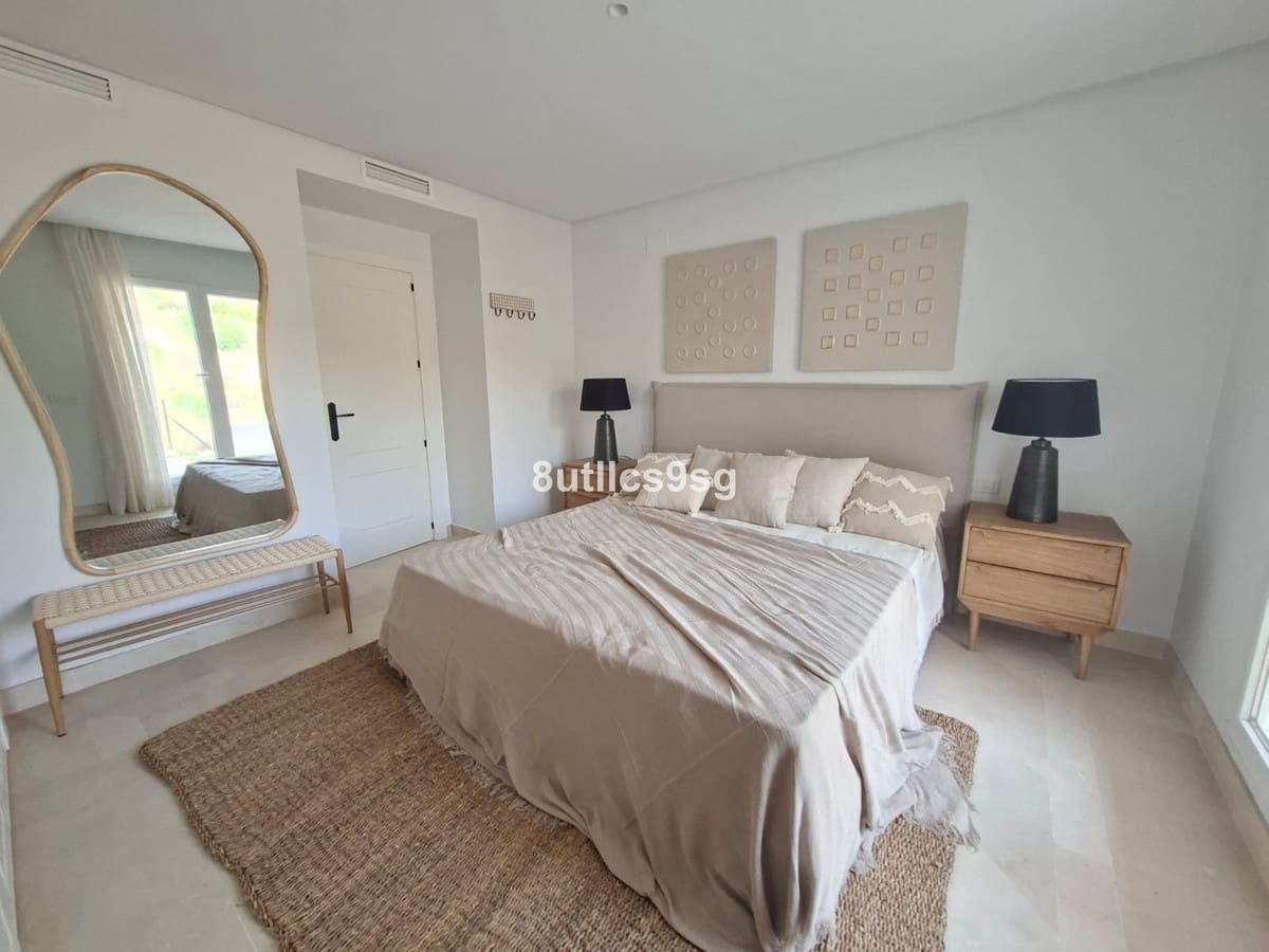 2 makuuhuone Huoneisto myytävänä paikassa Aloha Golf mukana uima-altaan - 575 000 € (Ref: 9974198)