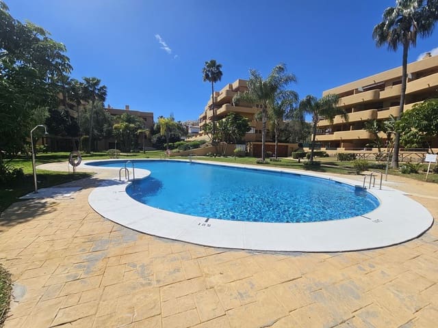 Apartamento de 2 habitaciones en La Cala de Mijas, Mijas en venta con piscina - 499.000 € (Ref: 9974200)
