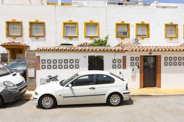 4 bedroom Townhouse for sale in Marbella with pool - € 550,000 (Ref: 9974202)