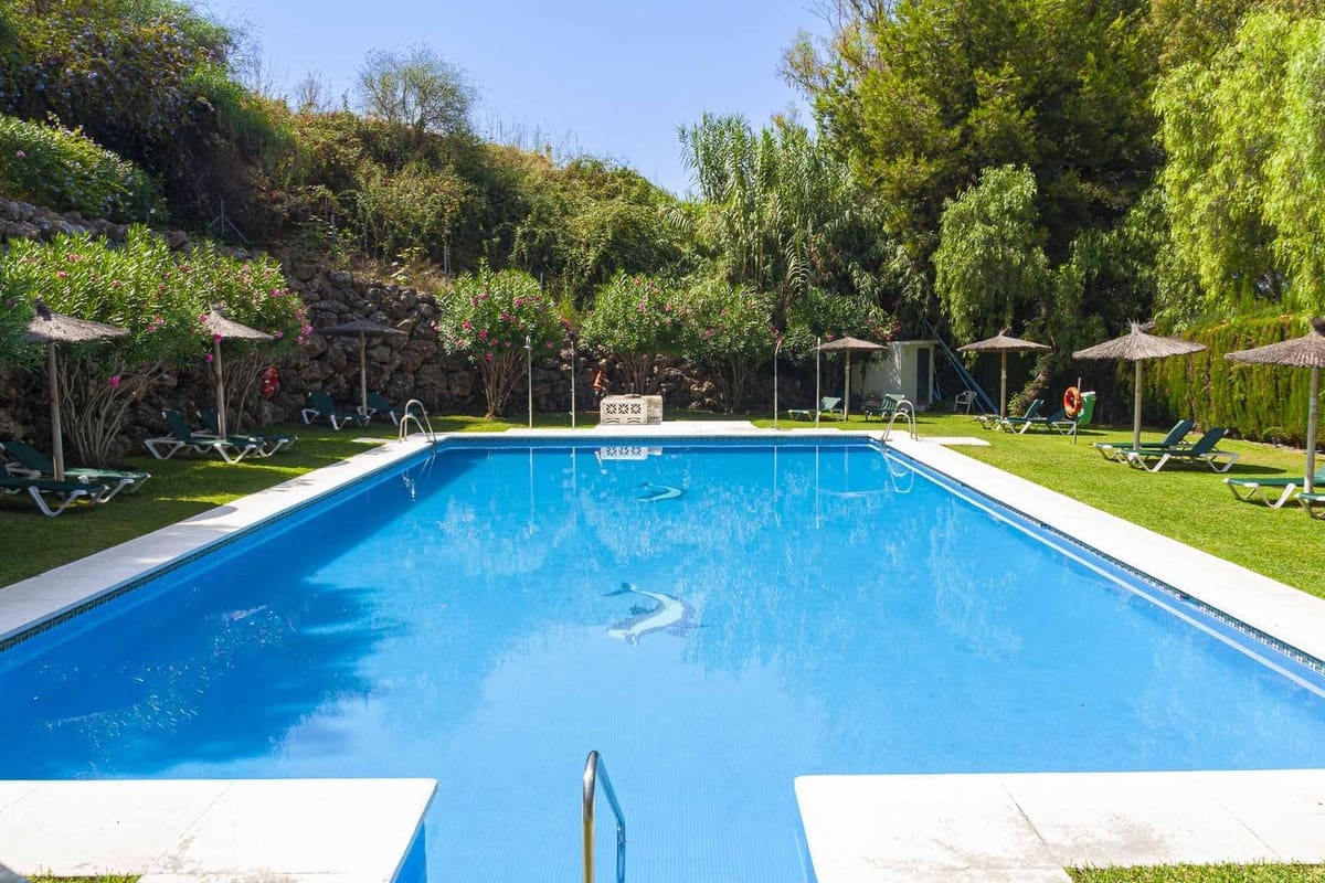 4 bedroom Townhouse for sale in Marbella with pool - € 550,000 (Ref: 9974202)