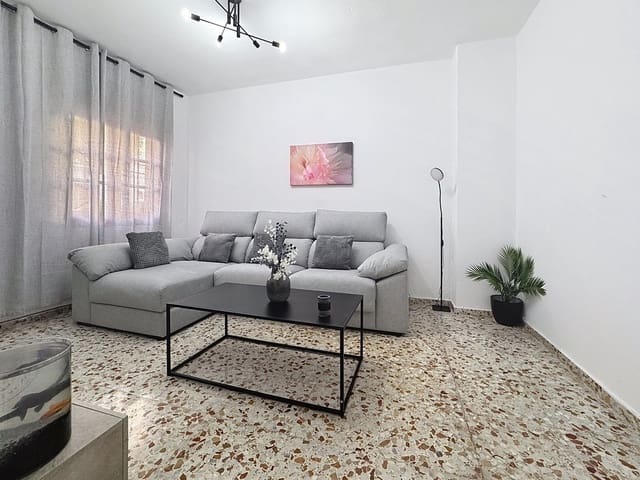 5 soverom Kjedet enebolig til salgs i Estepona - € 565 000 (Ref: 9974203)