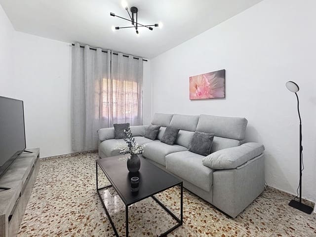 5 soverom Kjedet enebolig til salgs i Estepona - € 565 000 (Ref: 9974203)