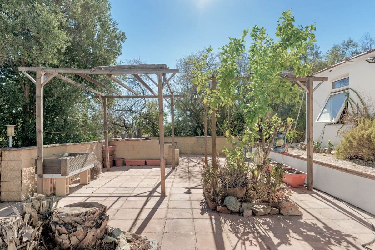3 soverom Finca/Herregård til salgs i Estepona med svømmebasseng - € 550 000 (Ref: 9974204)