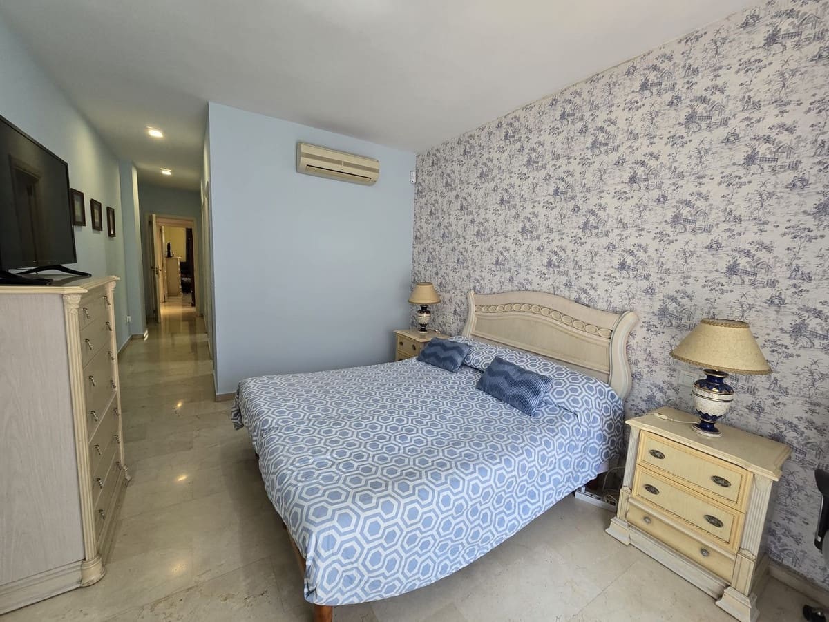 Apartamento de 2 habitaciones en Marbella en venta con piscina - 560.000 € (Ref: 9974206)