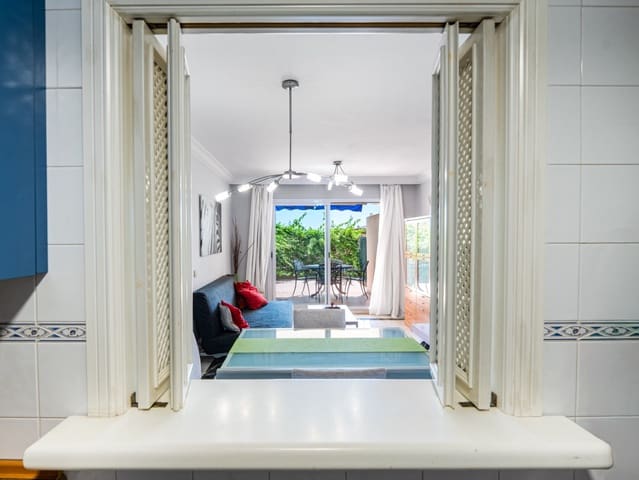 1 chambre Appartement à vendre à Marbella avec piscine - 420 000 € (Ref: 9974210)