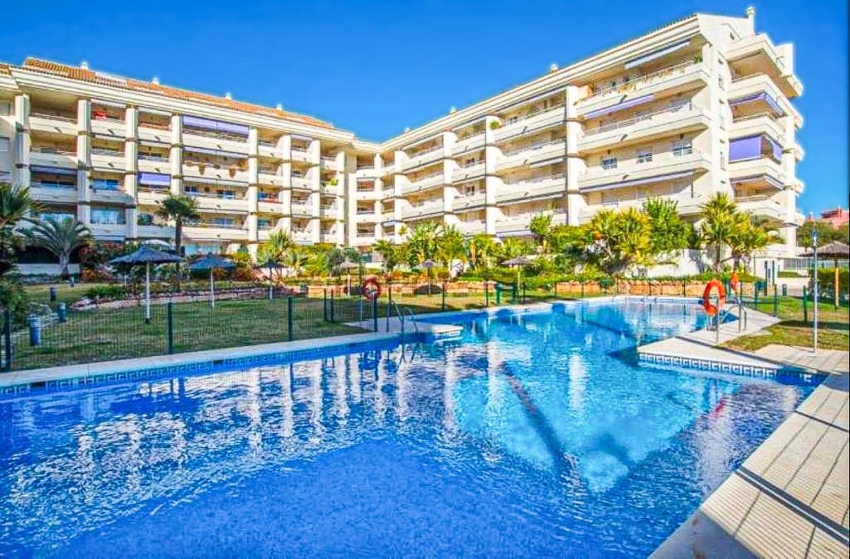 1 chambre Appartement à vendre à Marbella avec piscine - 420 000 € (Ref: 9974210)