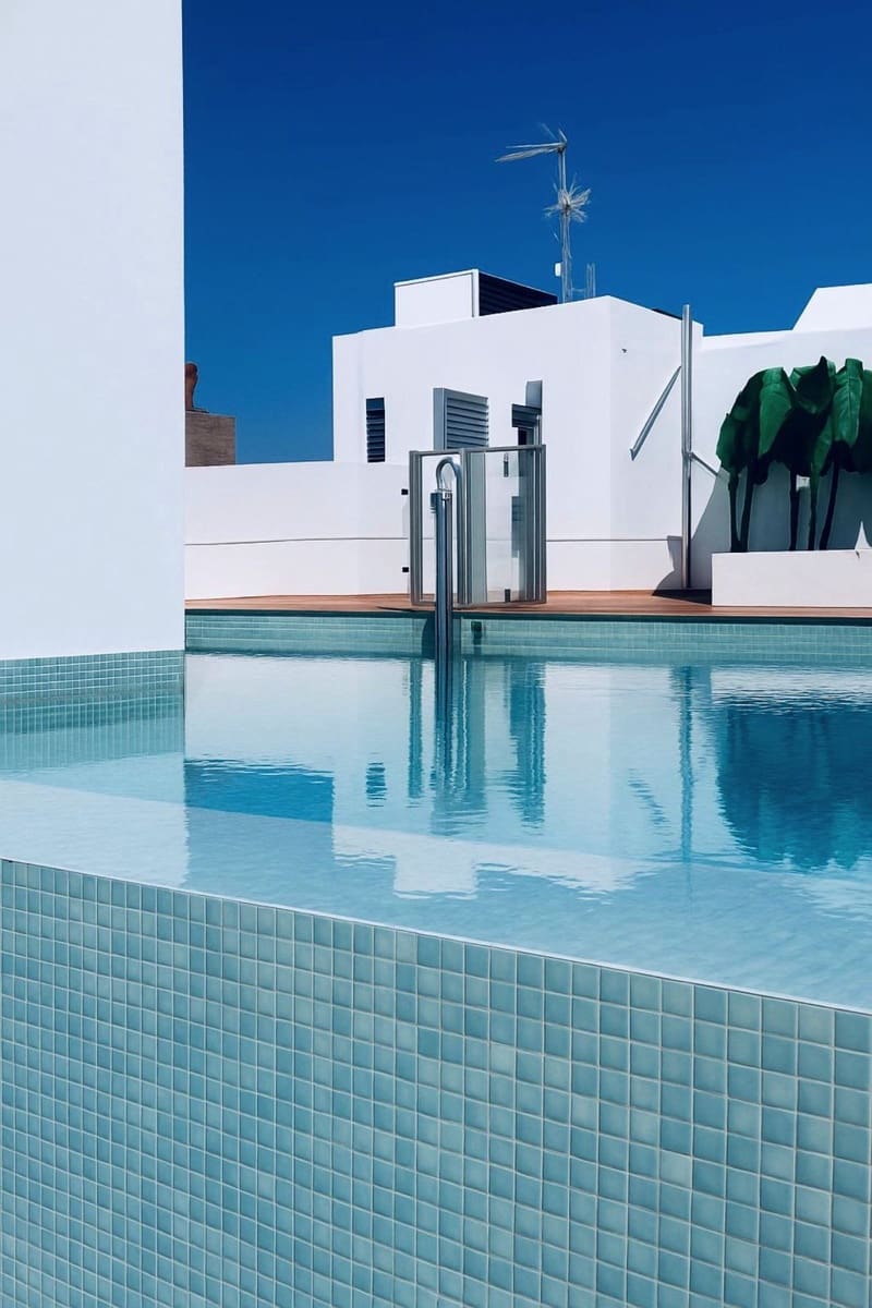 2 soverom Leilighet til salgs i Estepona med svømmebasseng - € 575 000 (Ref: 9974211)