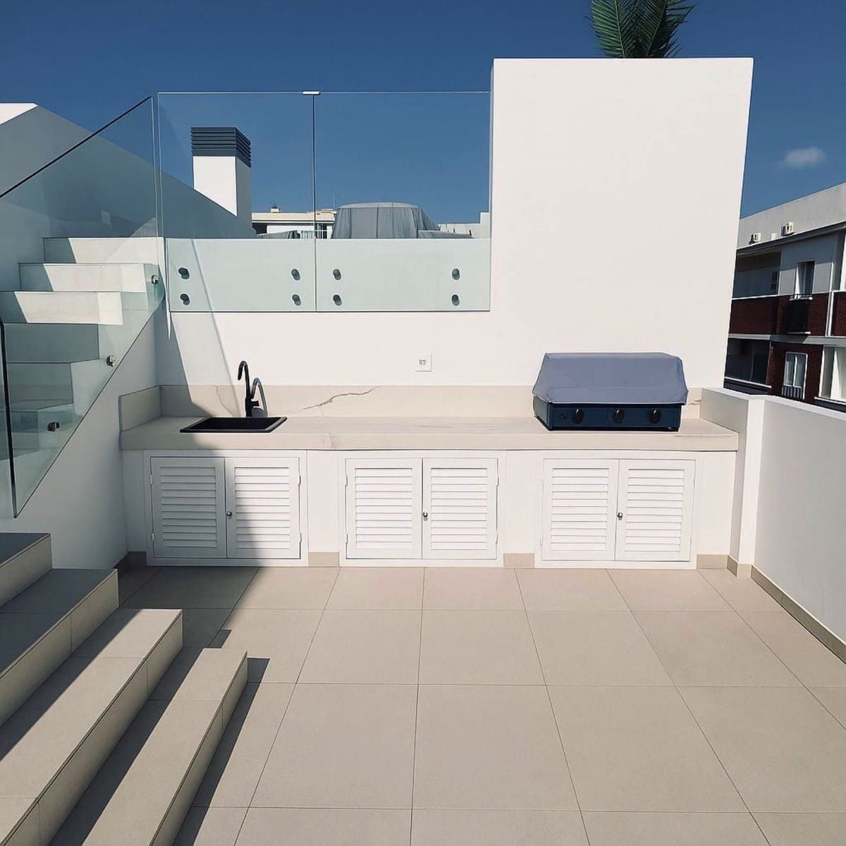 2 soverom Leilighet til salgs i Estepona med svømmebasseng - € 575 000 (Ref: 9974211)