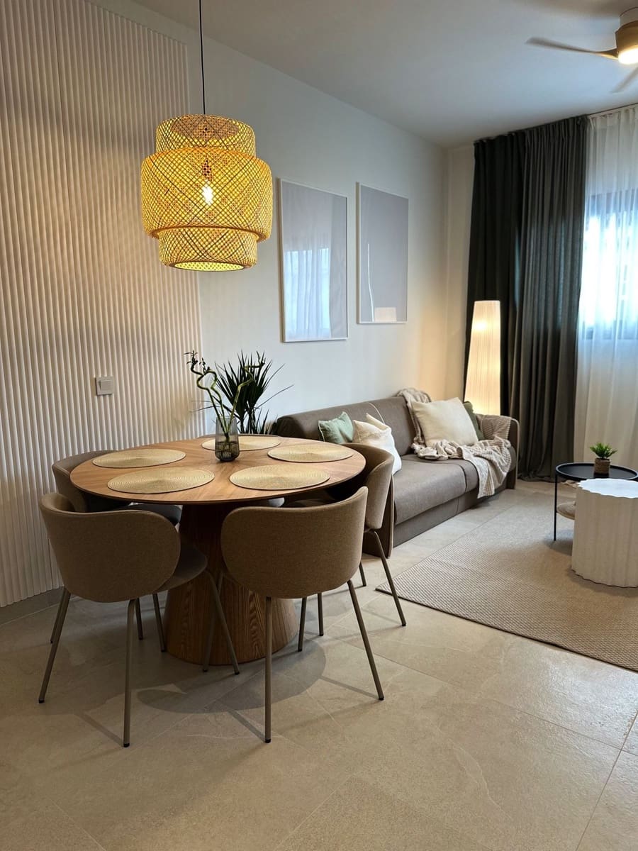 2 soverom Leilighet til salgs i Estepona med svømmebasseng - € 575 000 (Ref: 9974211)
