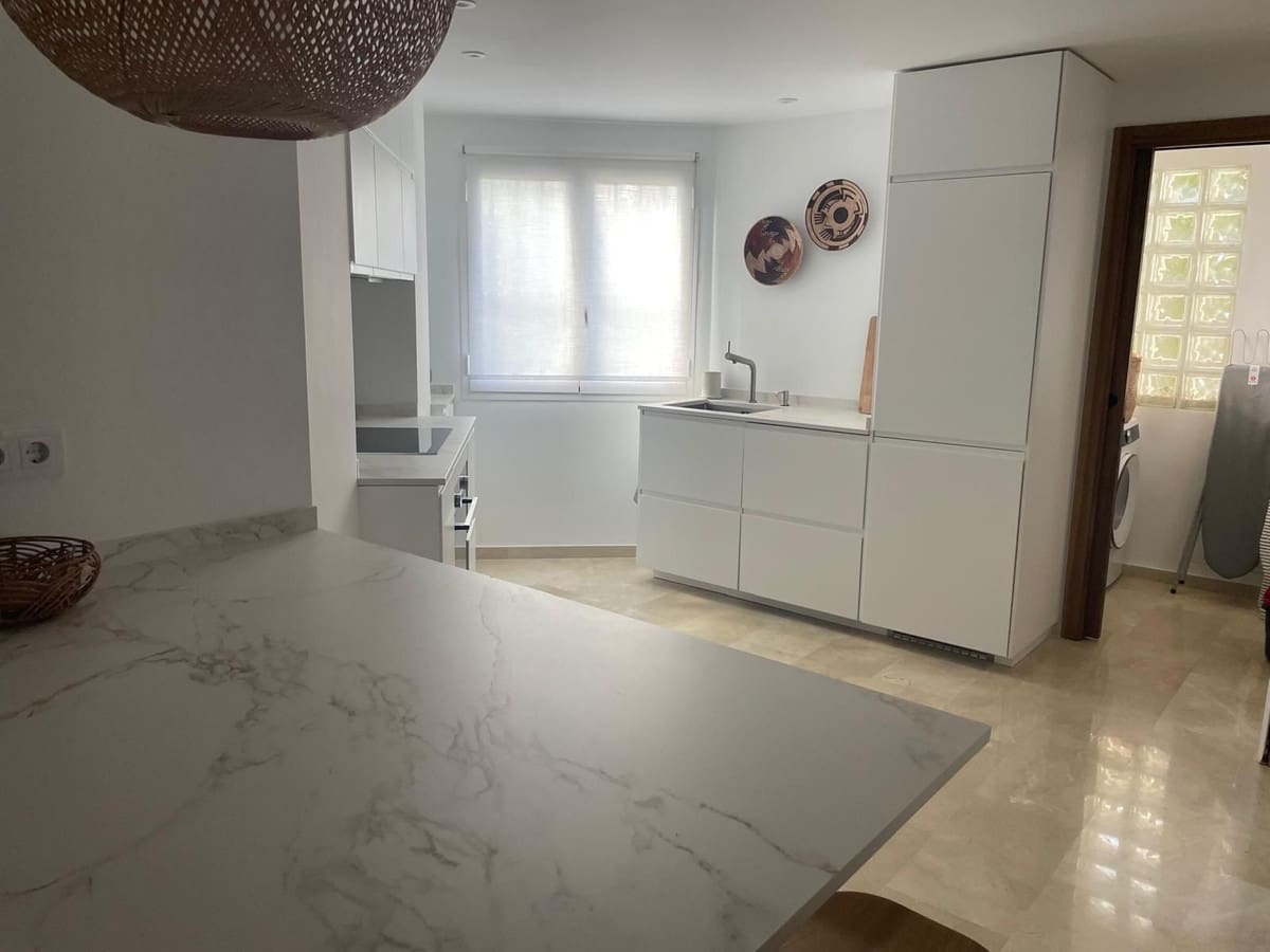 3 soverom Leilighet til salgs i San Pedro de Alcantara med svømmebasseng garasje - € 575 000 (Ref: 9974213)