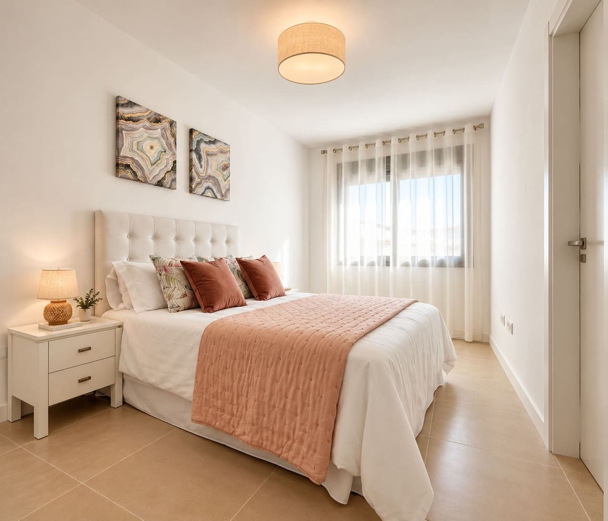 3 bedroom Townhouse for sale in El Paraiso with pool - € 495,000 (Ref: 9974214)