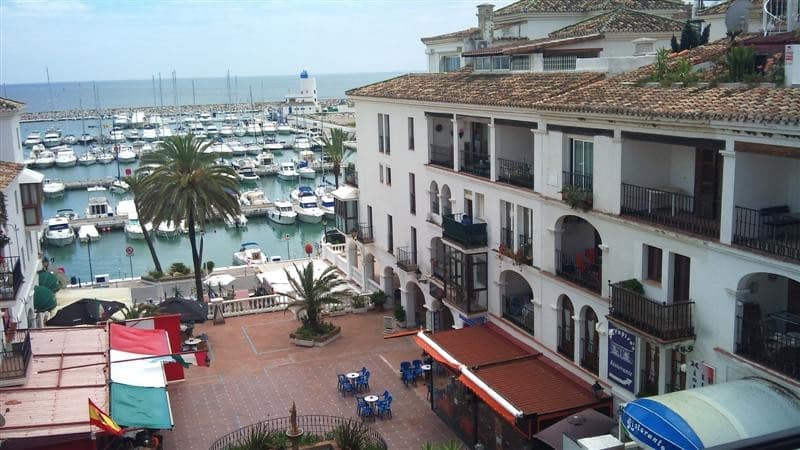 5 soveværelse Lejlighed til salg i La Duquesa / Puerto de la Duquesa - € 575.000 (Ref: 9974217)
