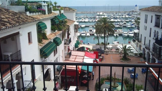 5 soveværelse Lejlighed til salg i La Duquesa / Puerto de la Duquesa, Manilva - € 575.000 (Ref: 9974217)