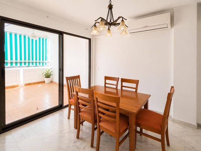 4 soveværelse Lejlighed til salg i Torremolinos med swimmingpool garage - € 560.000 (Ref: 9974218)