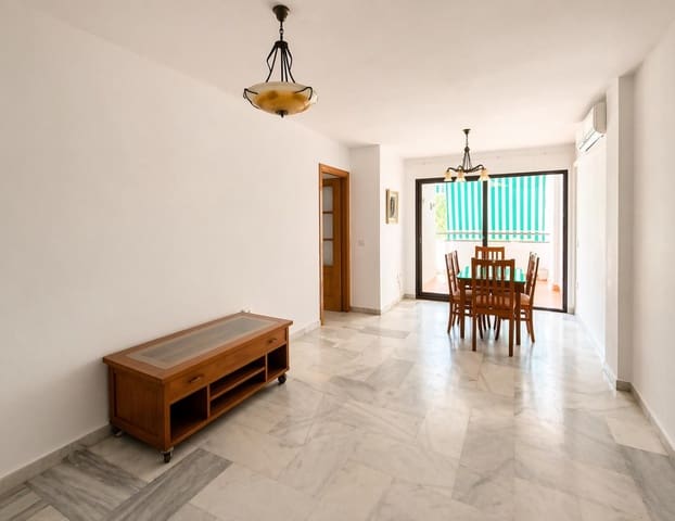 4 soveværelse Lejlighed til salg i Torremolinos med swimmingpool garage - € 560.000 (Ref: 9974218)
