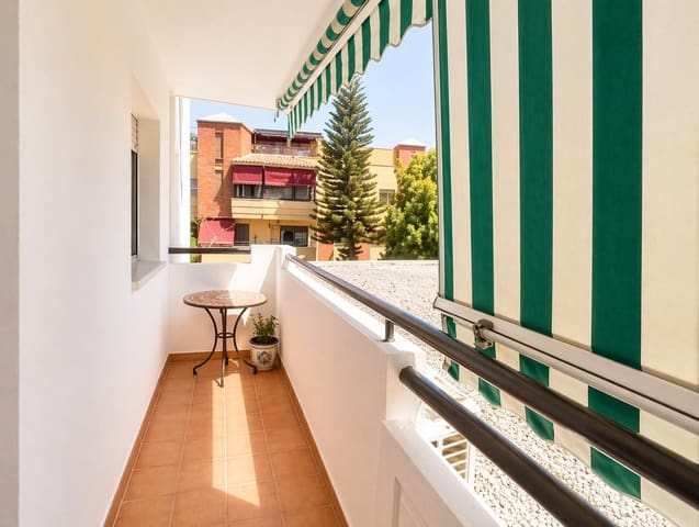 4 soveværelse Lejlighed til salg i Torremolinos med swimmingpool garage - € 560.000 (Ref: 9974218)