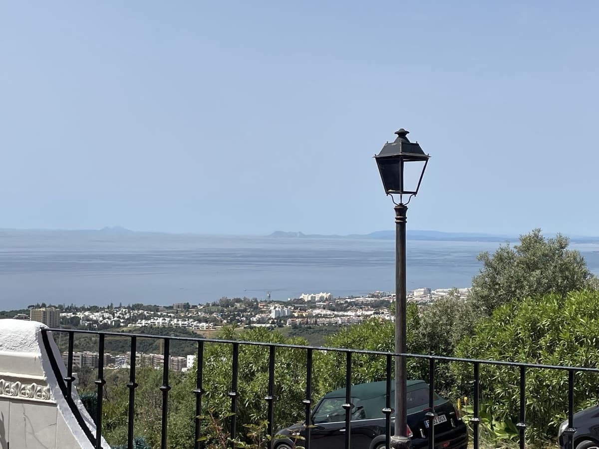 4 soverom Hus til salgs i Los Monteros med svømmebasseng - € 550 000 (Ref: 9974221)