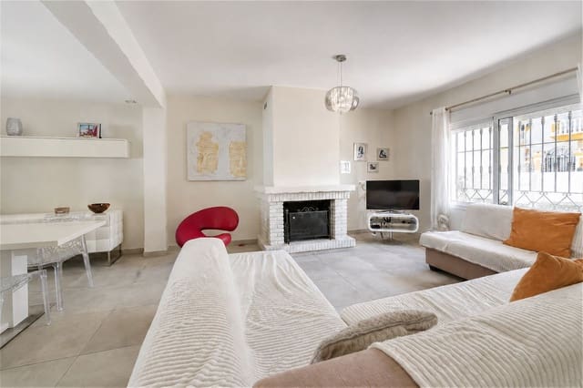 3 soveværelse Byhus til salg i Casares med swimmingpool - € 395.000 (Ref: 9974393)