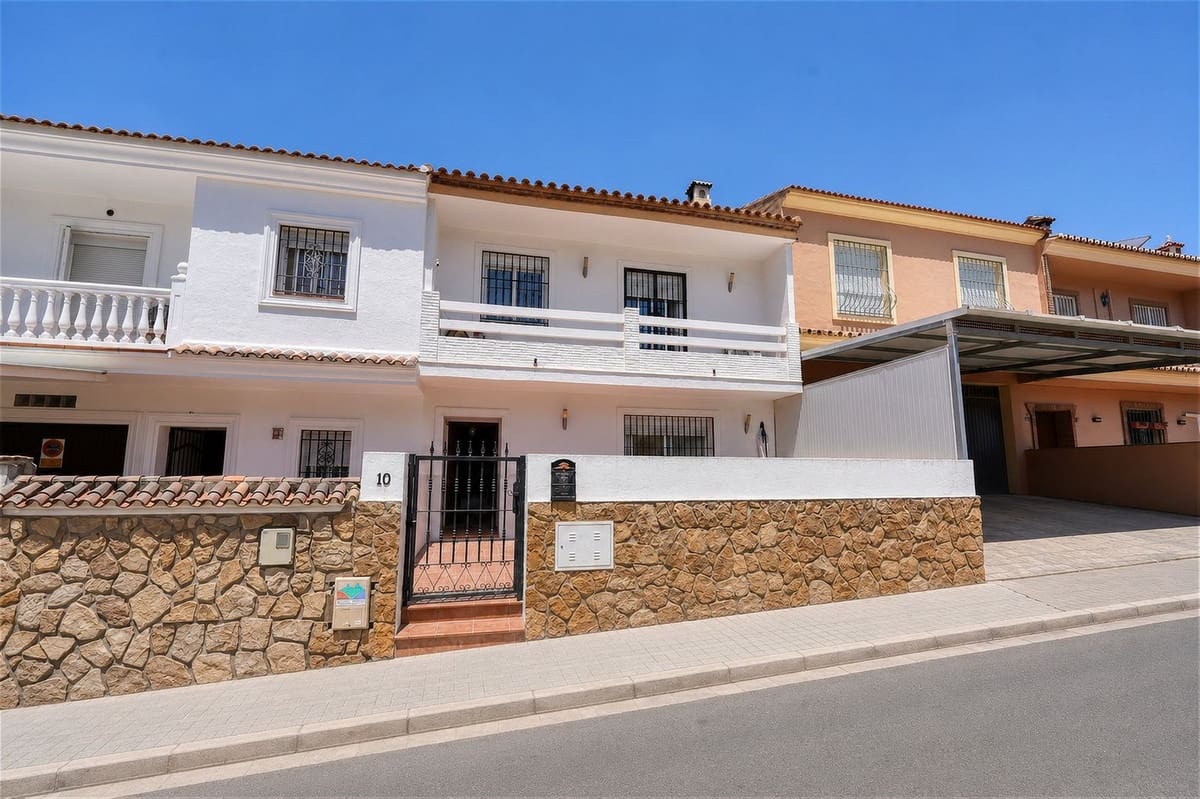 3 chambre Maison de Ville à vendre à Casares avec piscine - 395 000 € (Ref: 9974393)