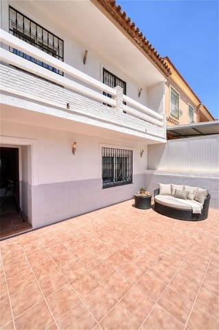 3 soveværelse Byhus til salg i Casares med swimmingpool - € 395.000 (Ref: 9974393)
