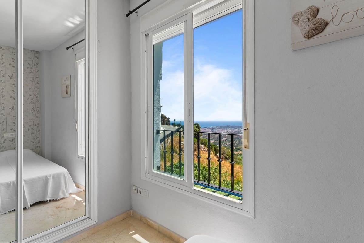 Apartamento de 2 habitaciones en Mijas en venta - 255.000 € (Ref: 9974394)