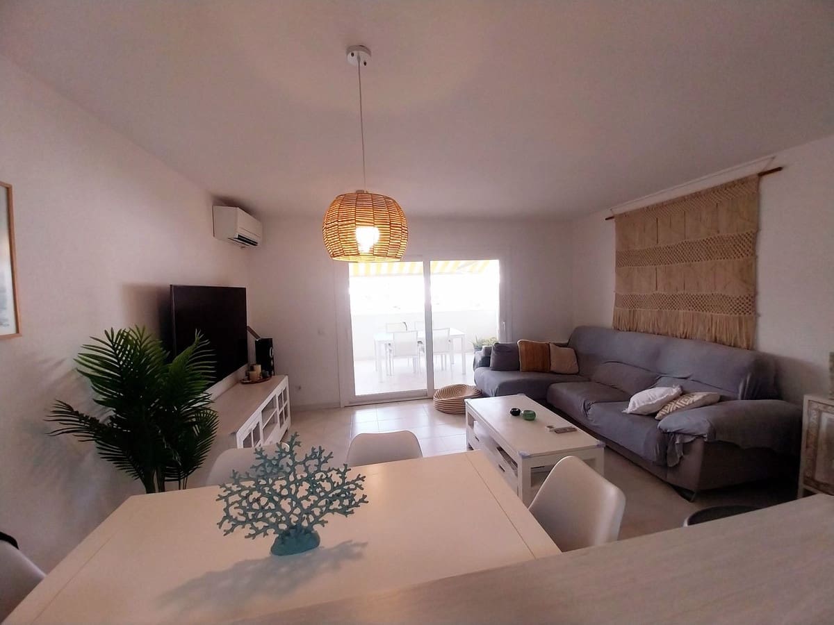 Apartamento de 3 habitaciones en Calahonda en venta con piscina garaje - 395.000 € (Ref: 9974397)