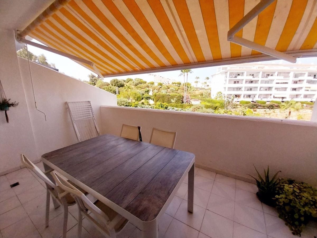 Apartamento de 3 habitaciones en Calahonda en venta con piscina garaje - 395.000 € (Ref: 9974397)