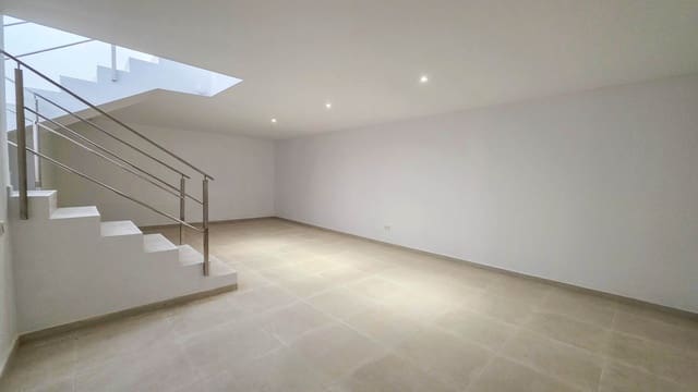 3 soveværelse Villa til salg i La Duquesa / Puerto de la Duquesa, Manilva med swimmingpool - € 1.095.000 (Ref: 9974404)