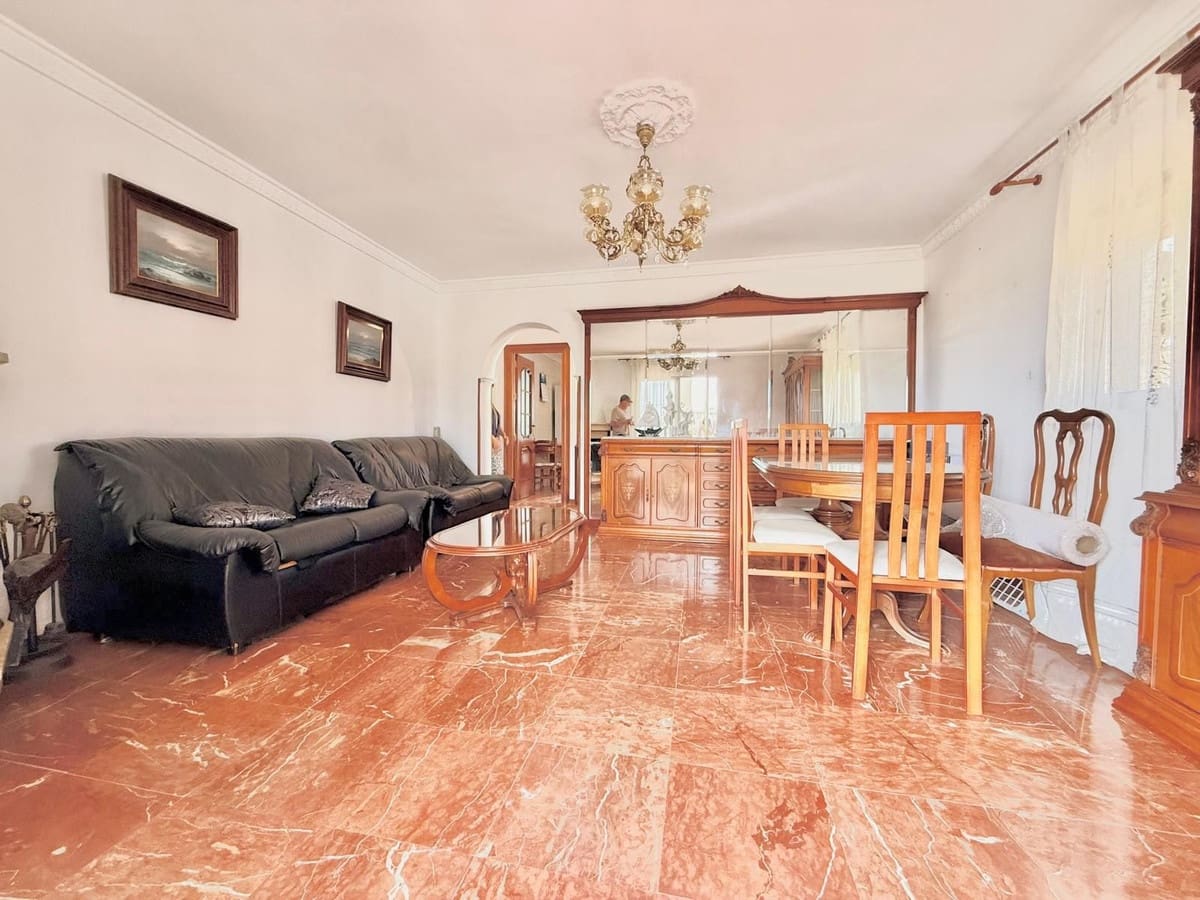 4 bedroom Villa for sale in Mijas with garage - € 579,000 (Ref: 9974406)