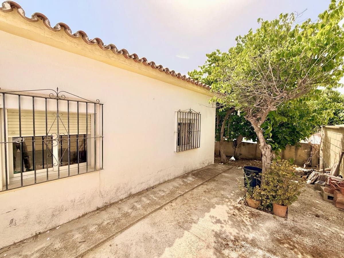 4 bedroom Villa for sale in Mijas with garage - € 579,000 (Ref: 9974406)