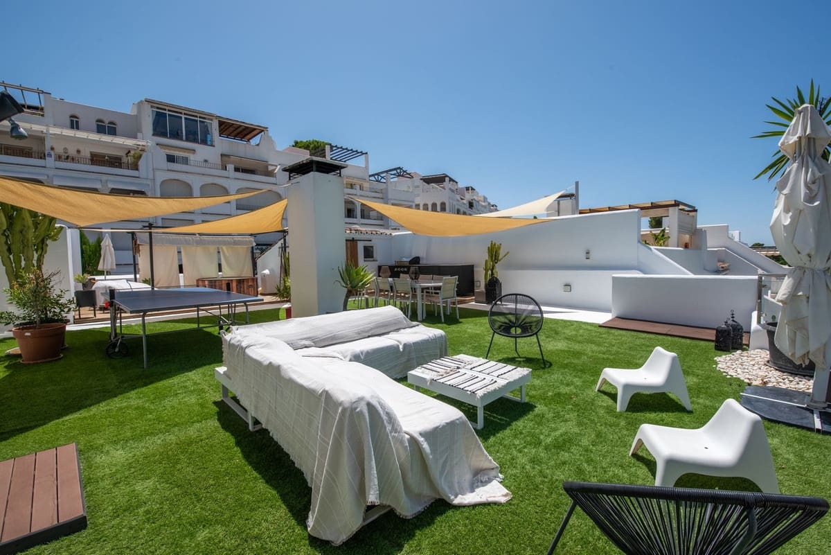 3 bedroom Apartment for sale in Benahavis with pool - € 850,000 (Ref: 9974407)