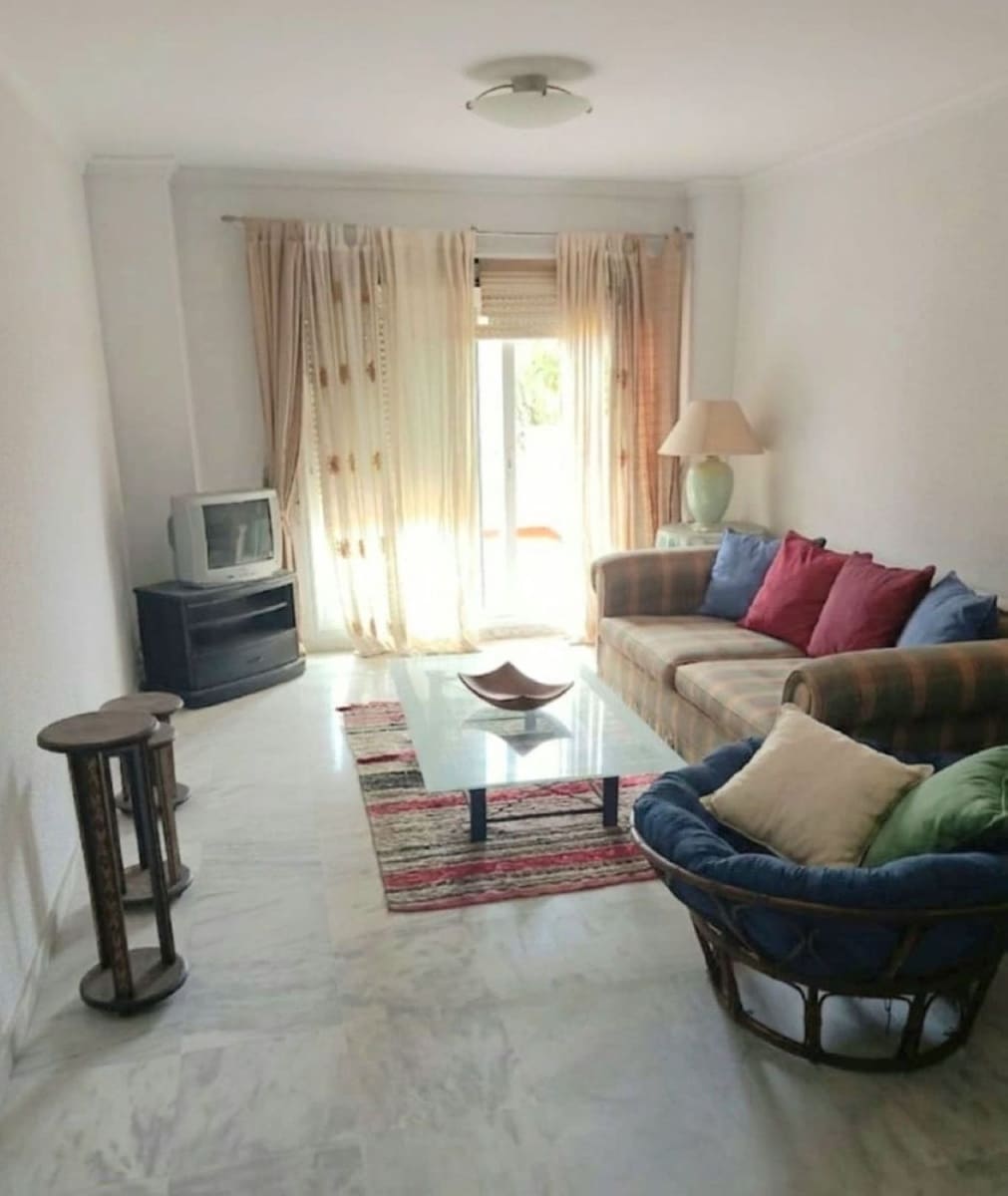 3 Zimmer Apartment zu verkaufen in Torrequebrada mit Pool Garage - 390.000 € (Ref: 9974410)