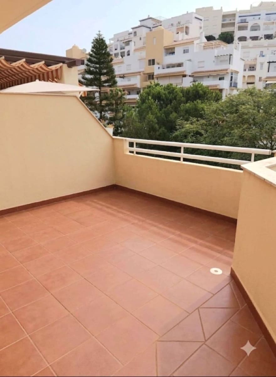 3 Zimmer Apartment zu verkaufen in Torrequebrada mit Pool Garage - 390.000 € (Ref: 9974410)