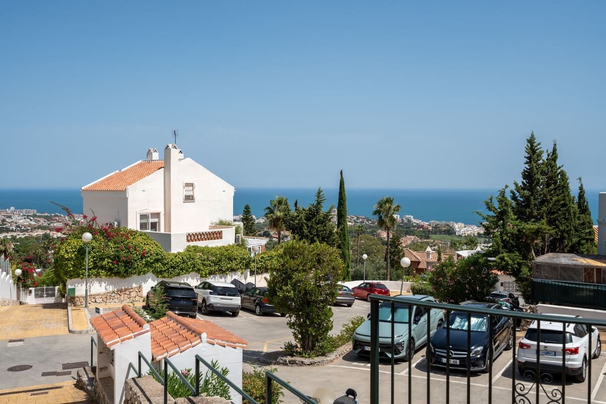 5 quarto Casa em Banda para venda em Benalmadena com piscina - 695 000 € (Ref: 9976169)