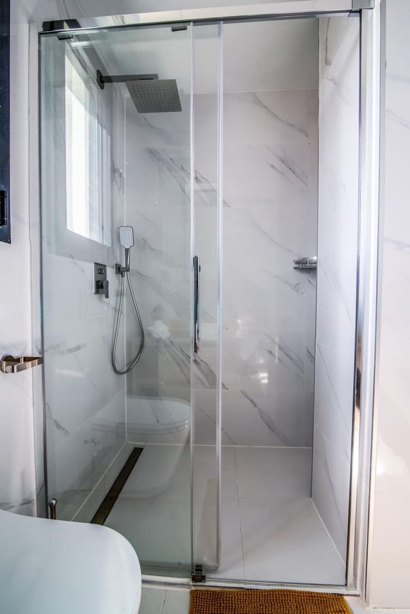 Apartamento de 3 habitaciones en Fuengirola en venta con piscina garaje - 669.000 € (Ref: 9976170)