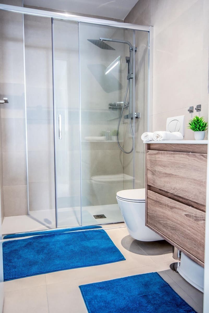 Apartamento de 3 habitaciones en Fuengirola en venta con piscina garaje - 669.000 € (Ref: 9976170)