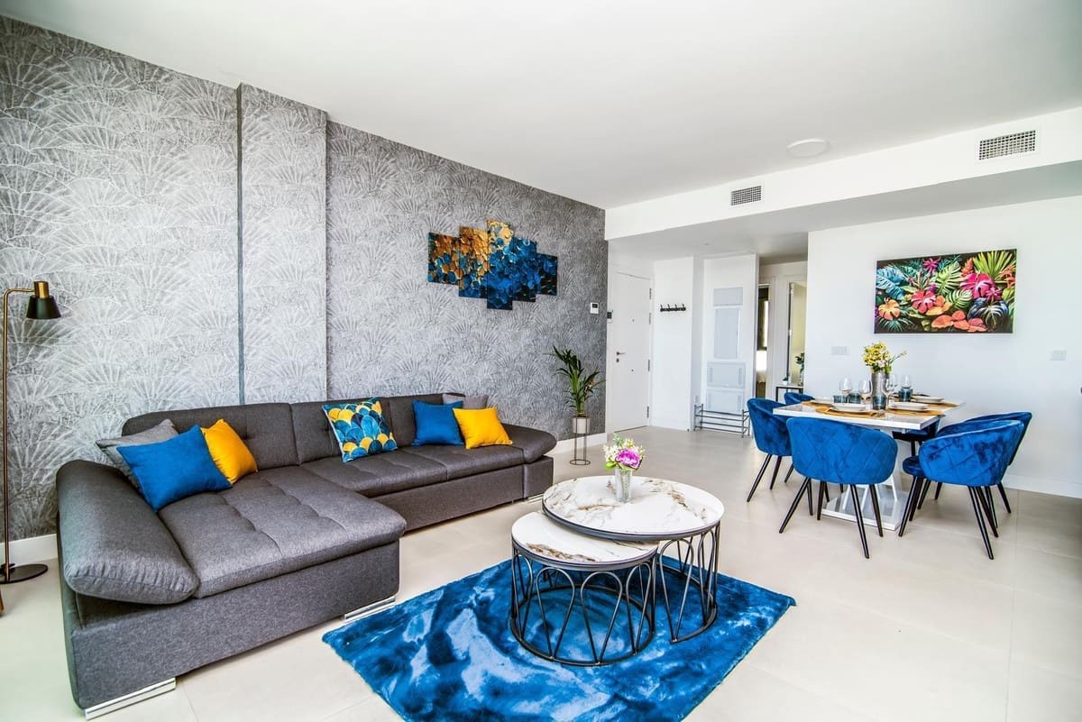 Apartamento de 3 habitaciones en Fuengirola en venta con piscina garaje - 669.000 € (Ref: 9976170)