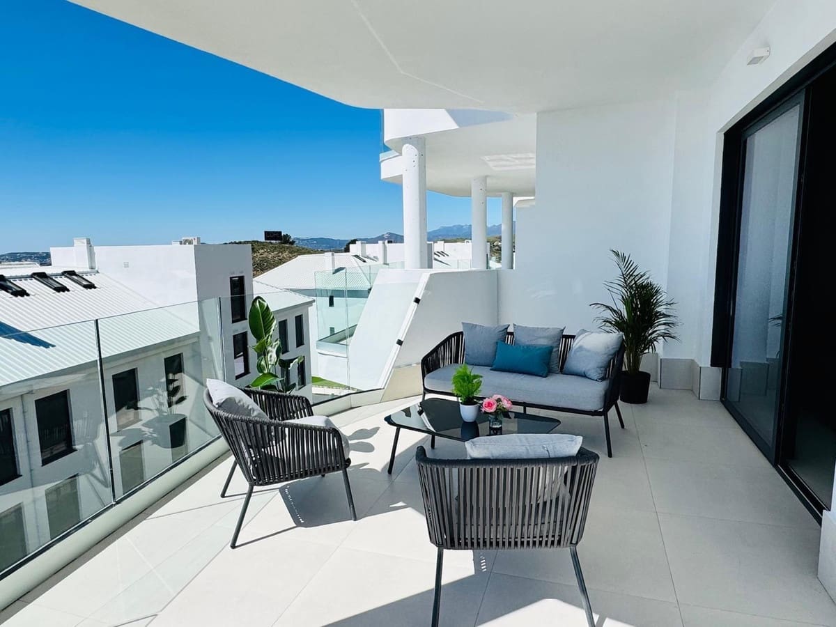 Apartamento de 3 habitaciones en Fuengirola en venta con piscina garaje - 669.000 € (Ref: 9976170)