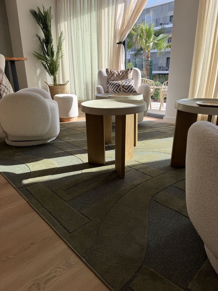Apartamento de 3 habitaciones en Estepona en venta con piscina garaje - 670.000 € (Ref: 9976171)