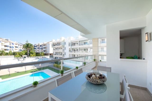 3 soveværelse Lejlighed til salg i San Pedro de Alcantara, Marbella med swimmingpool - € 650.000 (Ref: 9976175)