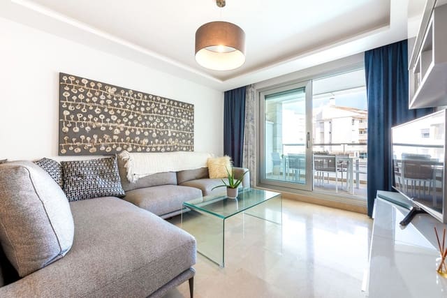 3 soveværelse Lejlighed til salg i San Pedro de Alcantara, Marbella med swimmingpool - € 650.000 (Ref: 9976175)