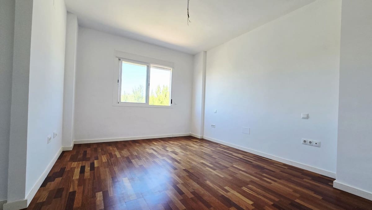 4 soverom Hus til salgs i Calahonda med svømmebasseng - € 669 000 (Ref: 9976177)