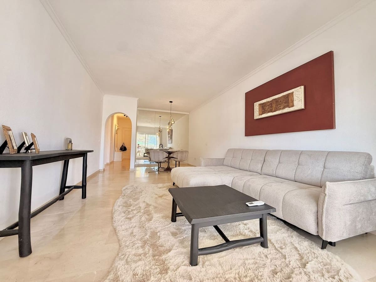 2 soveværelse Lejlighed til salg i Fuengirola med swimmingpool - € 650.000 (Ref: 9976179)