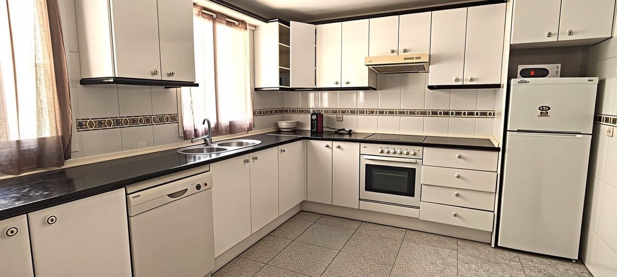 3 sypialnia Apartament na sprzedaż w Estepona z garażem - 699 000 € (Ref: 9976180)