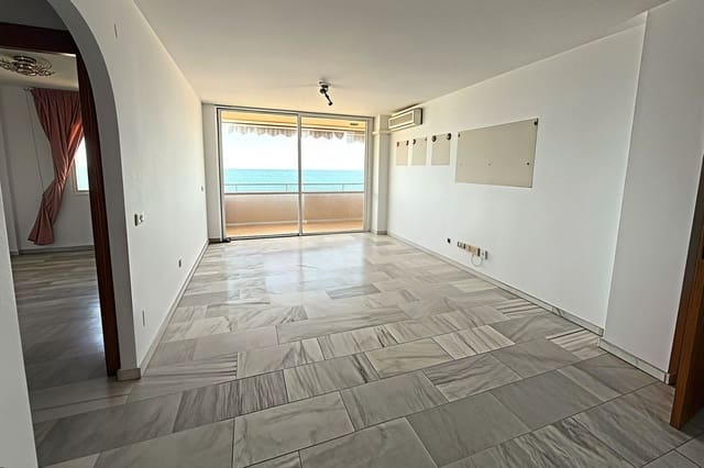 3 sypialnia Apartament na sprzedaż w Centro, Estepona z garażem - 699 000 € (Ref: 9976180)