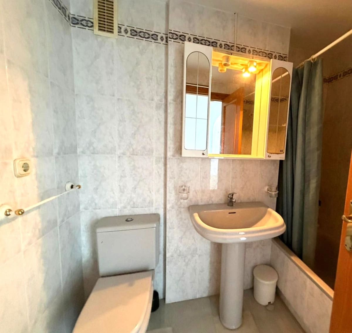 3 sypialnia Apartament na sprzedaż w Estepona z garażem - 699 000 € (Ref: 9976180)