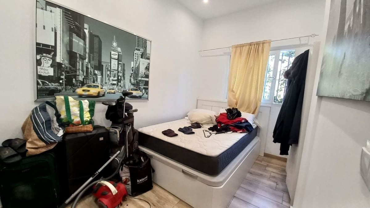 6 bedroom Villa for sale in El Faro with pool - € 690,000 (Ref: 9976181)